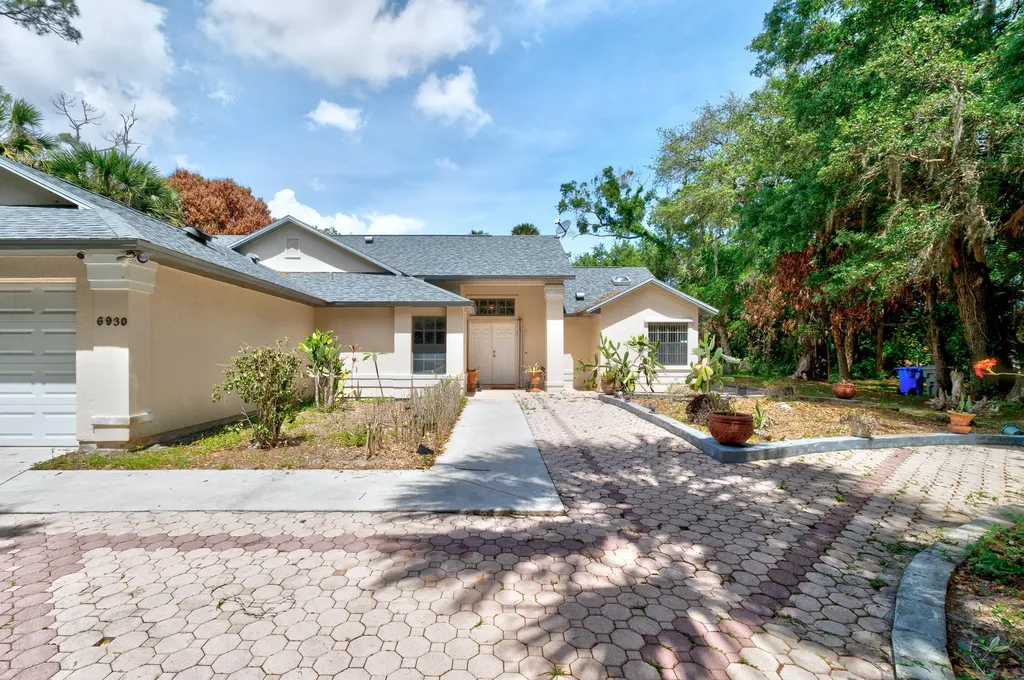 6930 41st Street Vero Beach FL 32967