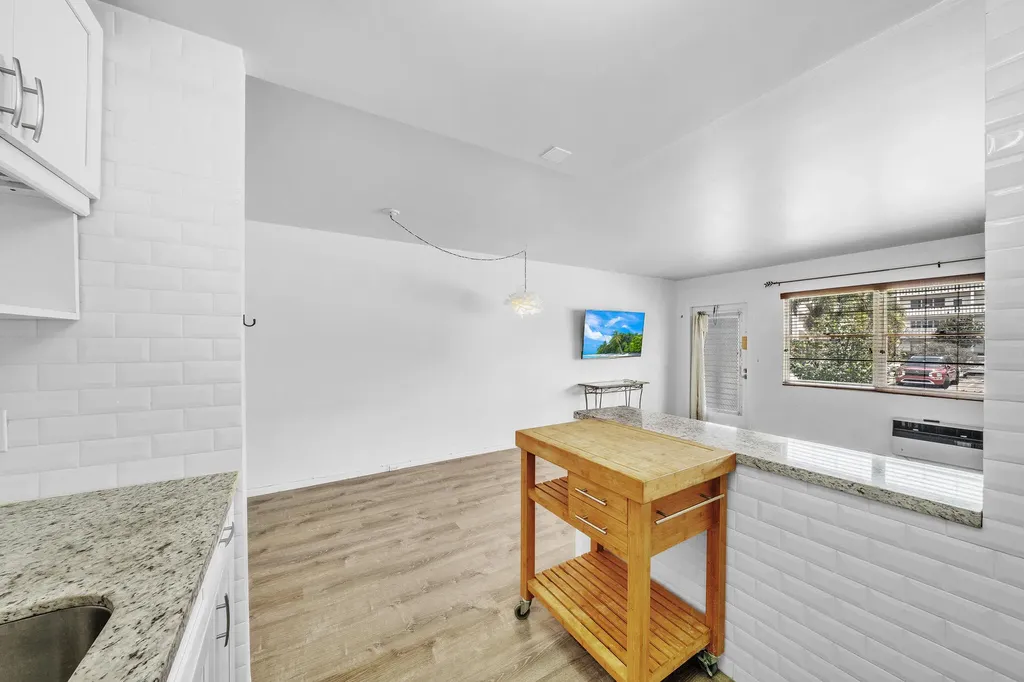 127 Westbury G Deerfield Beach FL 33442