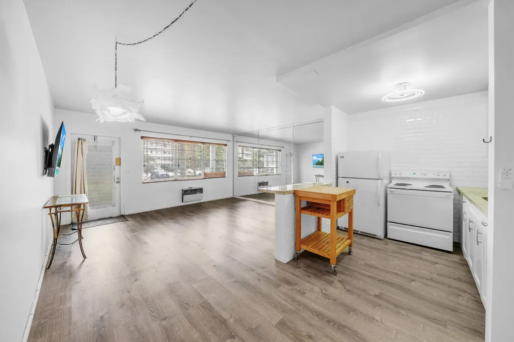 127 Westbury G Deerfield Beach FL 33442