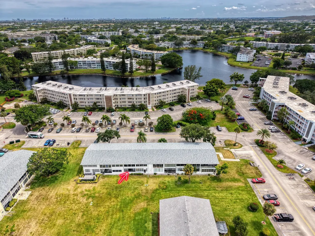 127 Westbury G Deerfield Beach FL 33442