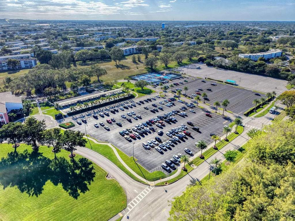 127 Westbury G Deerfield Beach FL 33442