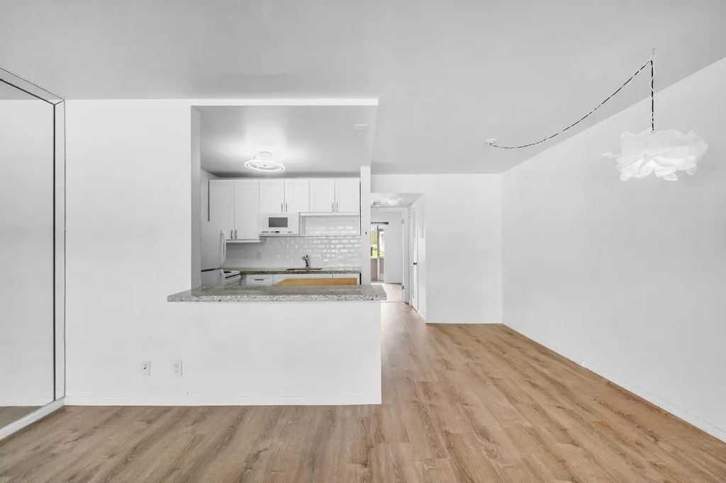 127 Westbury G Deerfield Beach FL 33442
