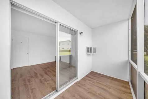 127 Westbury G Deerfield Beach FL 33442