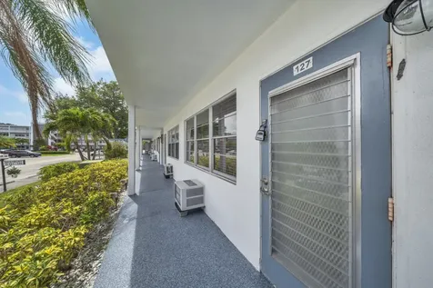 127 Westbury G Deerfield Beach FL 33442