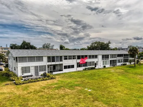 127 Westbury G Deerfield Beach FL 33442