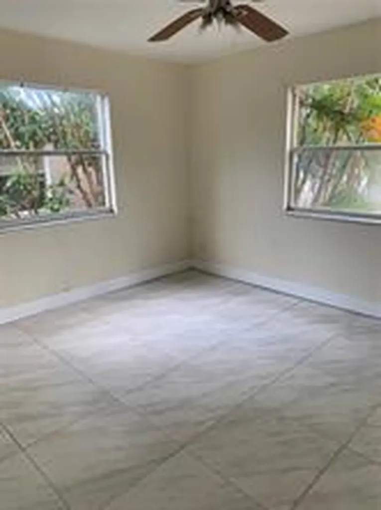 2037 Washington Street Hollywood FL 33020
