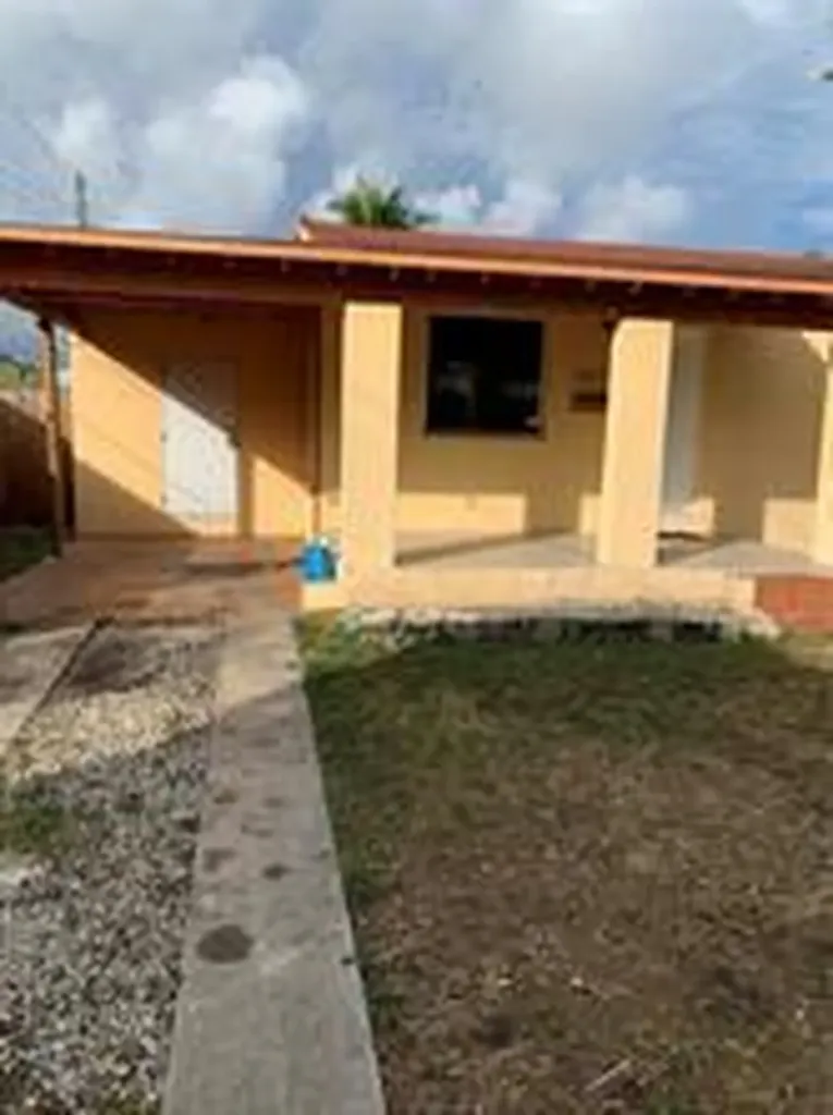 2037 Washington Street Hollywood FL 33020