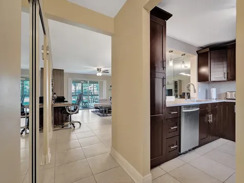 401 SE 3rd Street Dania Beach FL 33004