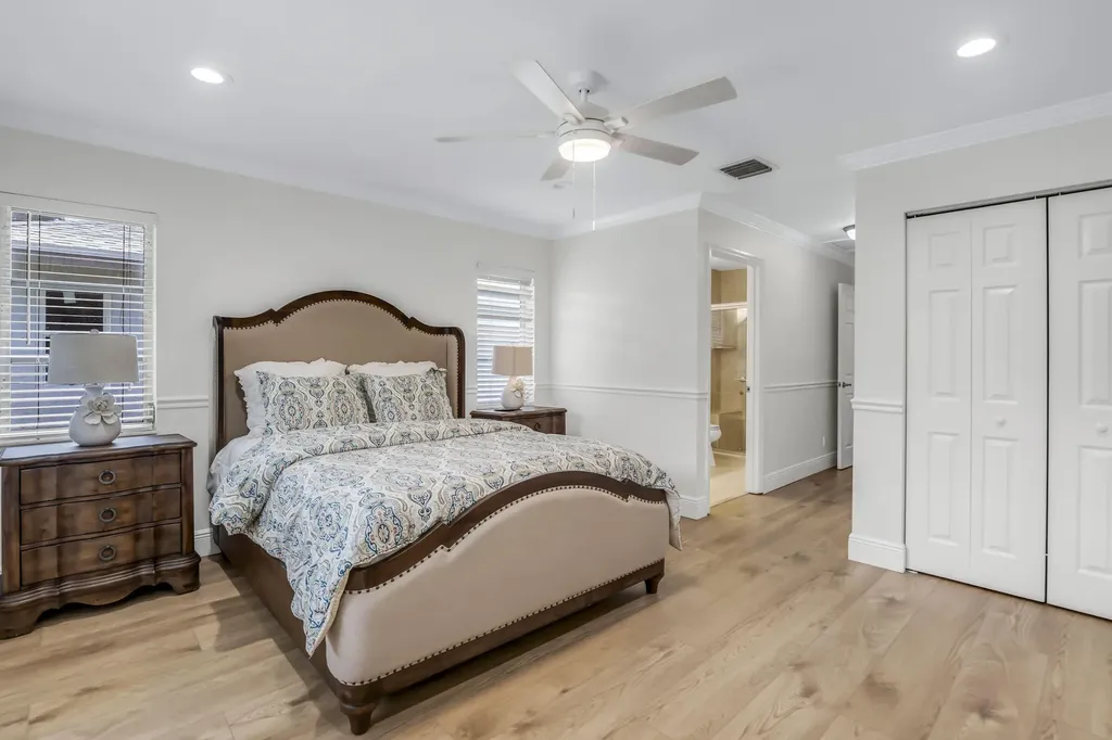 18559 Egret Way Boca Raton FL 33496