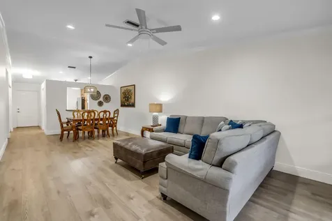 18559 Egret Way Boca Raton FL 33496