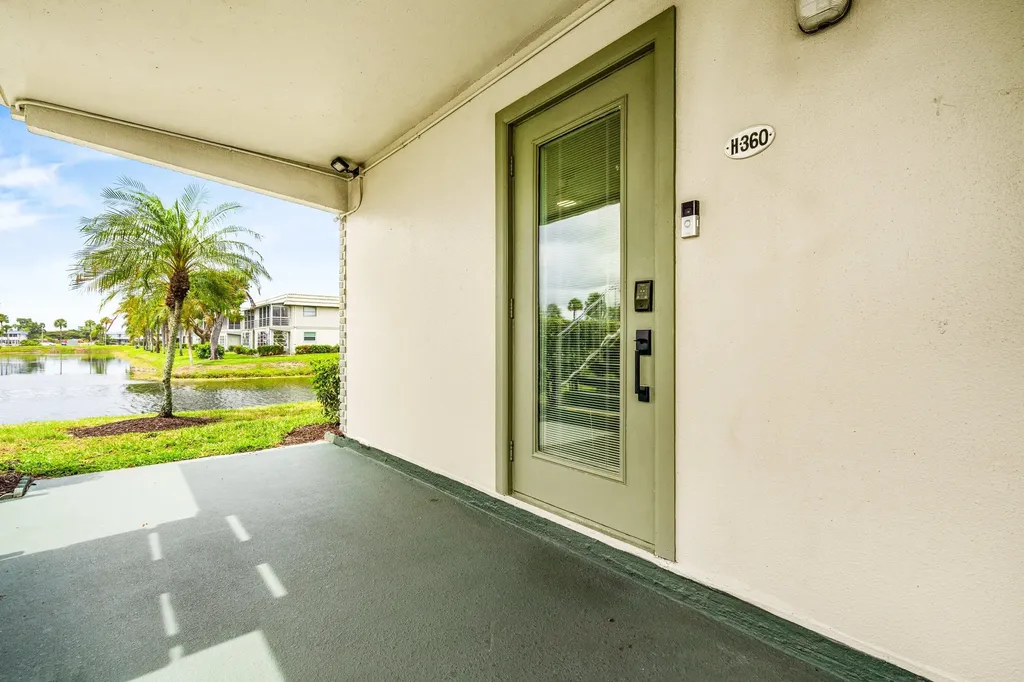 360 Monaco Court Delray Beach FL 33446