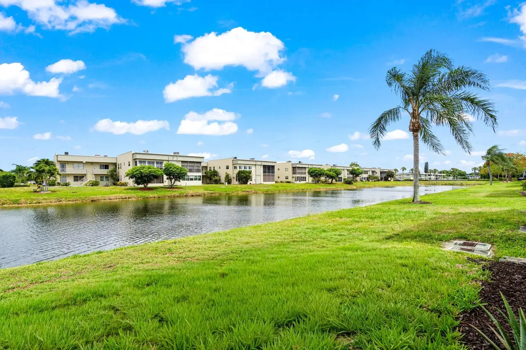360 Monaco Court Delray Beach FL 33446