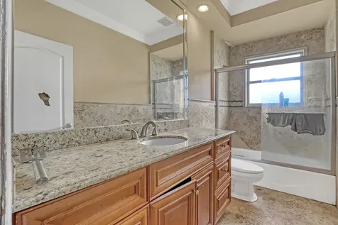 1015 NE 3rd Street Belle Glade FL 33430