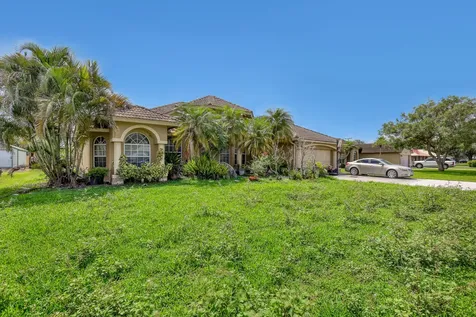 1015 NE 3rd Street Belle Glade FL 33430