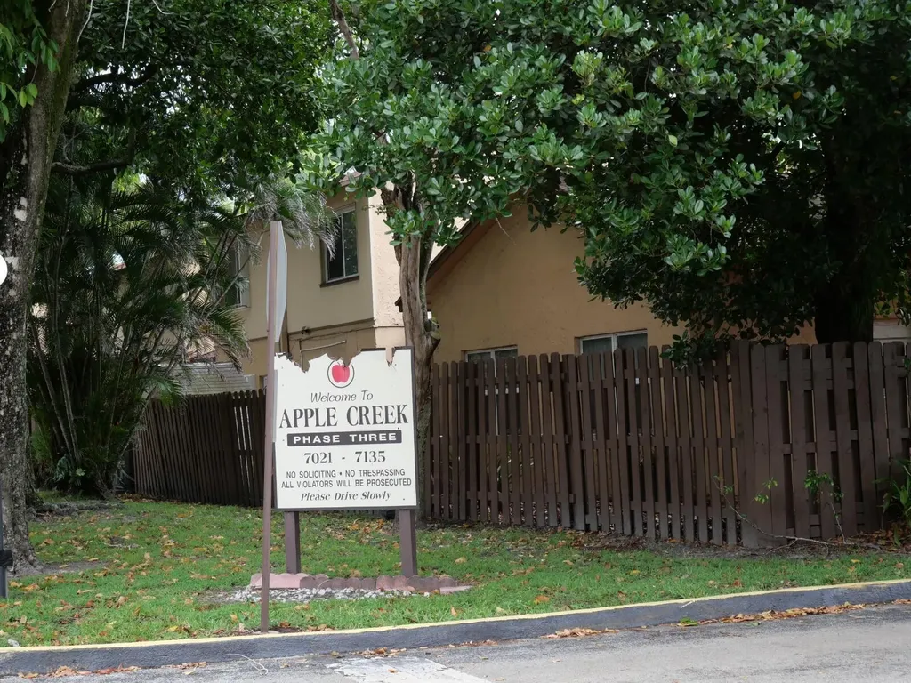 7091 W Sunrise Boulevard Plantation FL 33313