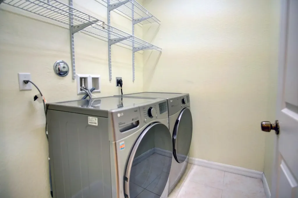 1020 E Longport Circle Delray Beach FL 33444