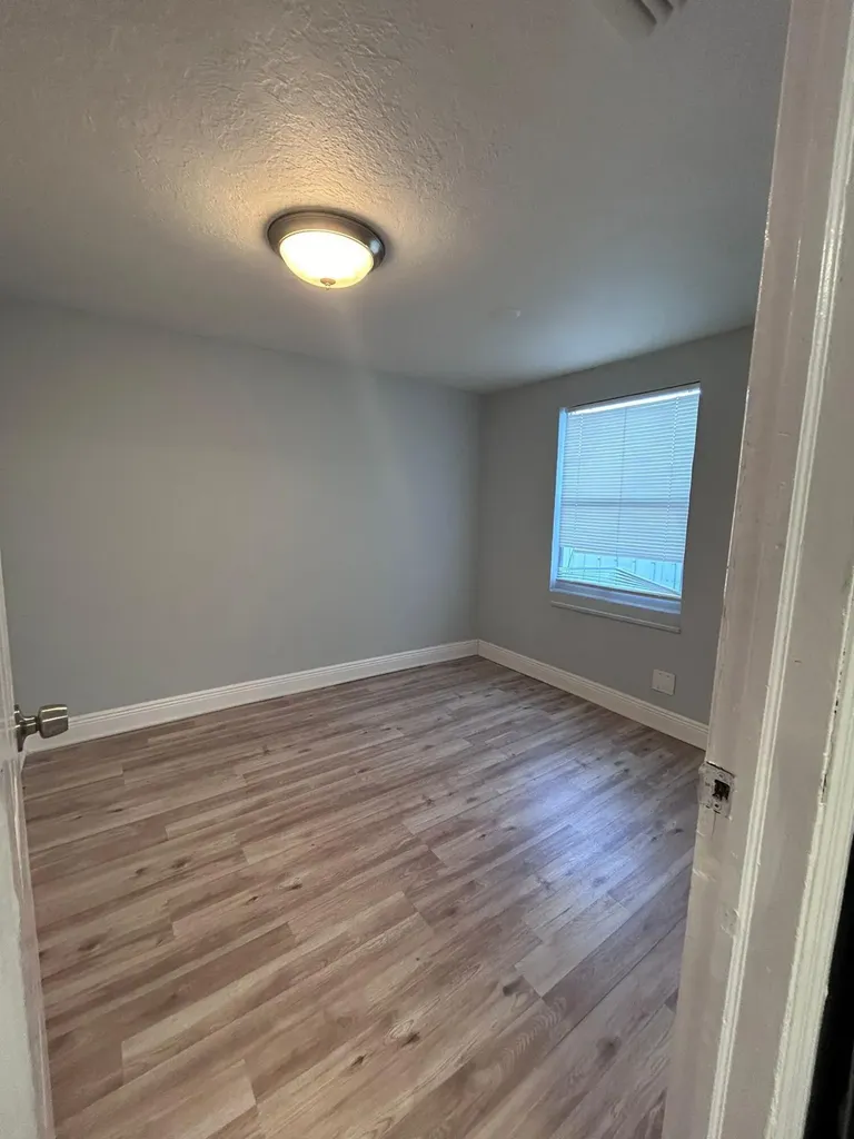 3901 Lakewood Road Palm Springs FL 33461