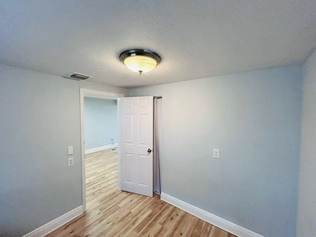 3901 Lakewood Road Palm Springs FL 33461