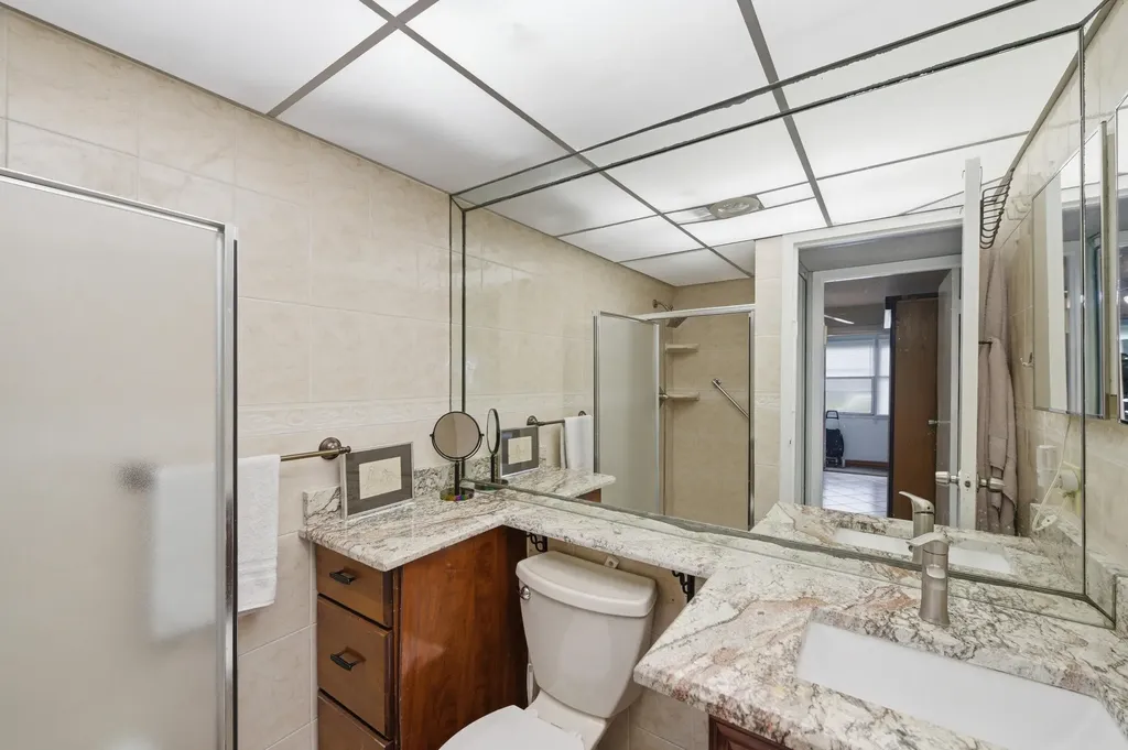 52 Saxony B Delray Beach FL 33446