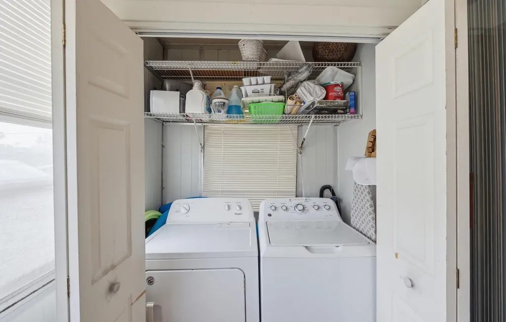 52 Saxony B Delray Beach FL 33446