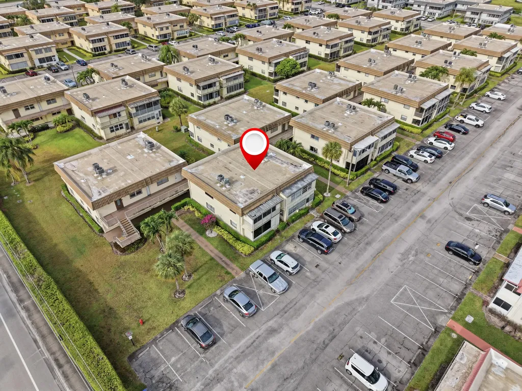52 Saxony B Delray Beach FL 33446