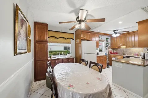 52 Saxony B Delray Beach FL 33446