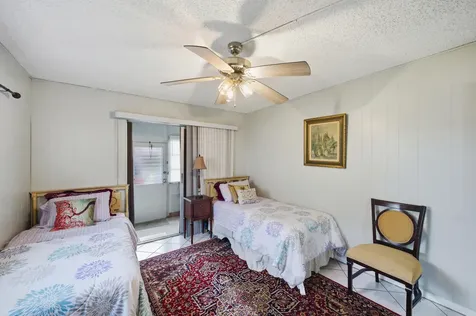 52 Saxony B Delray Beach FL 33446