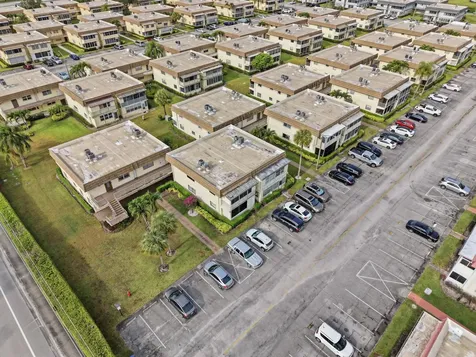 52 Saxony B Delray Beach FL 33446