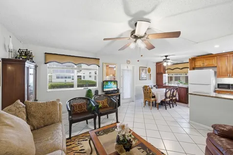 52 Saxony B Delray Beach FL 33446