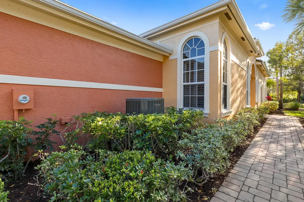 2368 SW Island Creek Trail Palm City FL 34990