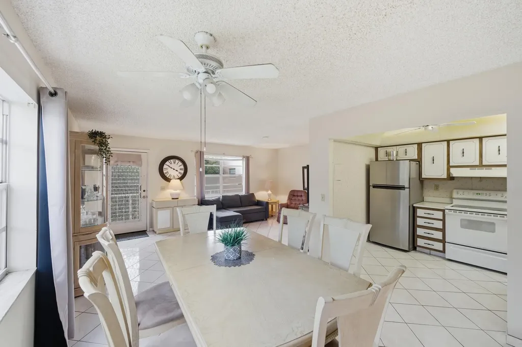 519 Burgundy K Delray Beach FL 33484