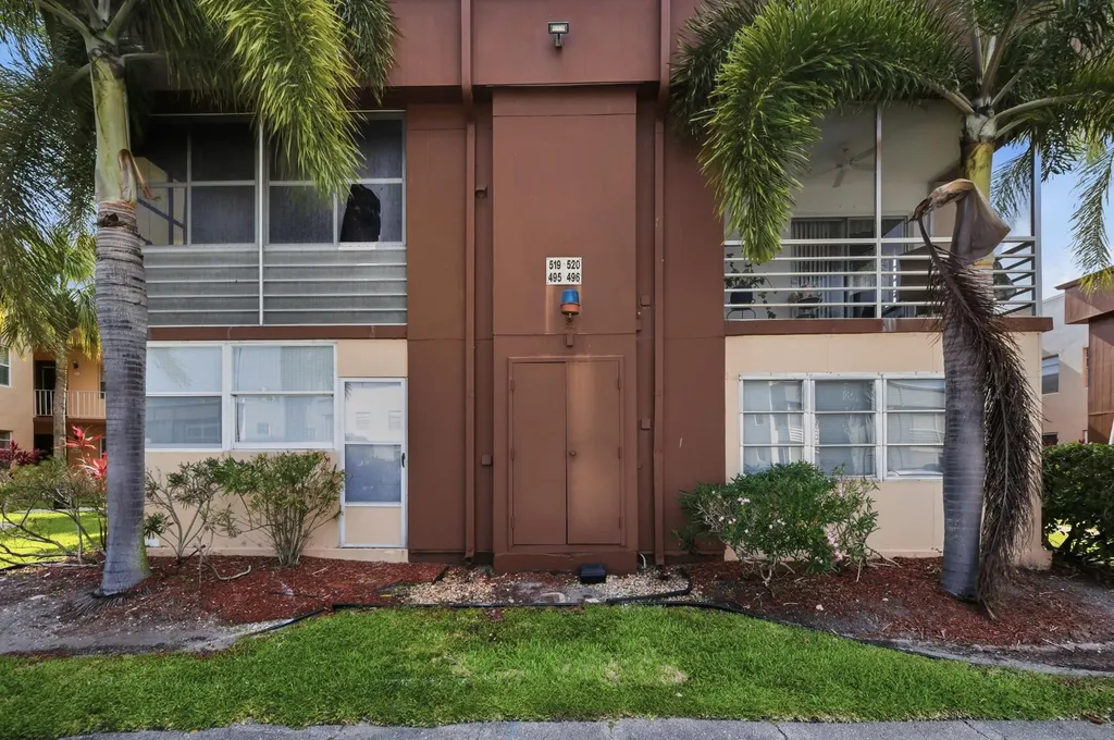 519 Burgundy K Delray Beach FL 33484