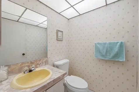 519 Burgundy K Delray Beach FL 33484