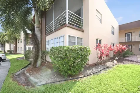 519 Burgundy K Delray Beach FL 33484