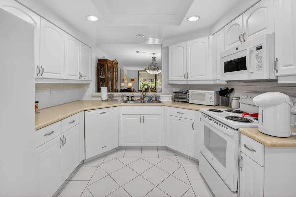 15326 Strathearn Drive Delray Beach FL 33446
