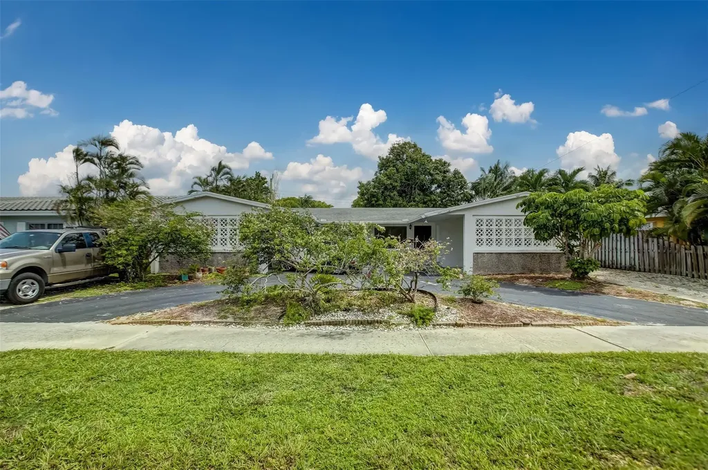 2155 NE 56th Court Fort Lauderdale FL 33308
