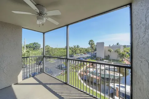 17 Royal Palm Way Boca Raton FL 33432