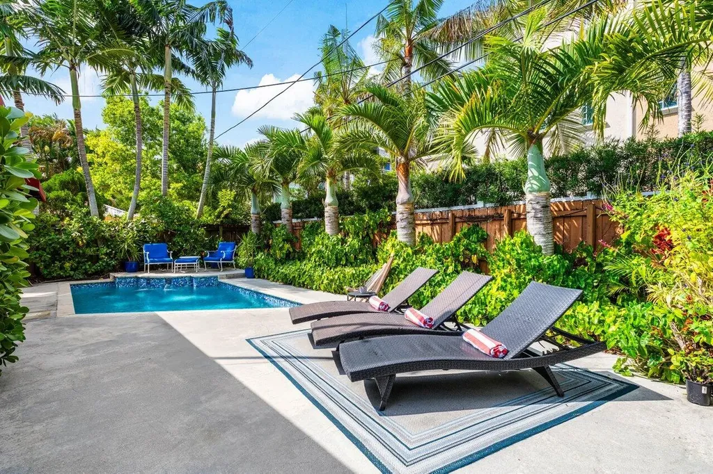 615 NE 9th Avenue Fort Lauderdale FL 33304