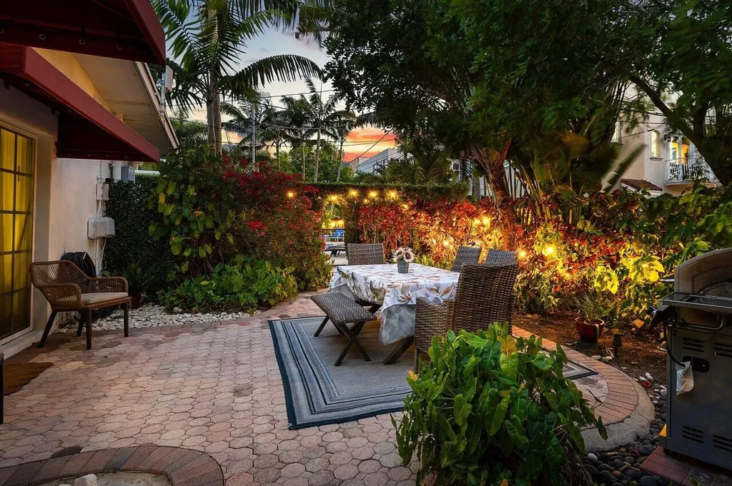 615 NE 9th Avenue Fort Lauderdale FL 33304