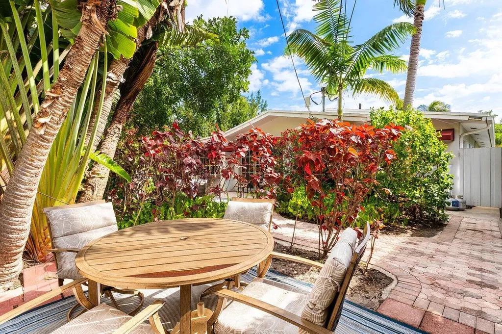 615 NE 9th Avenue Fort Lauderdale FL 33304