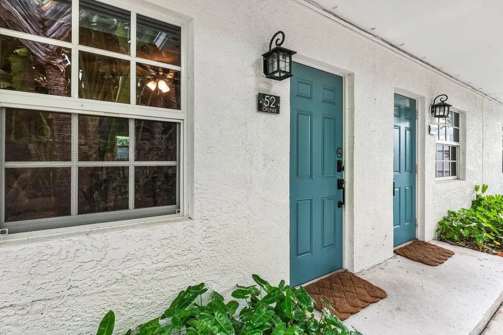615 NE 9th Avenue Fort Lauderdale FL 33304
