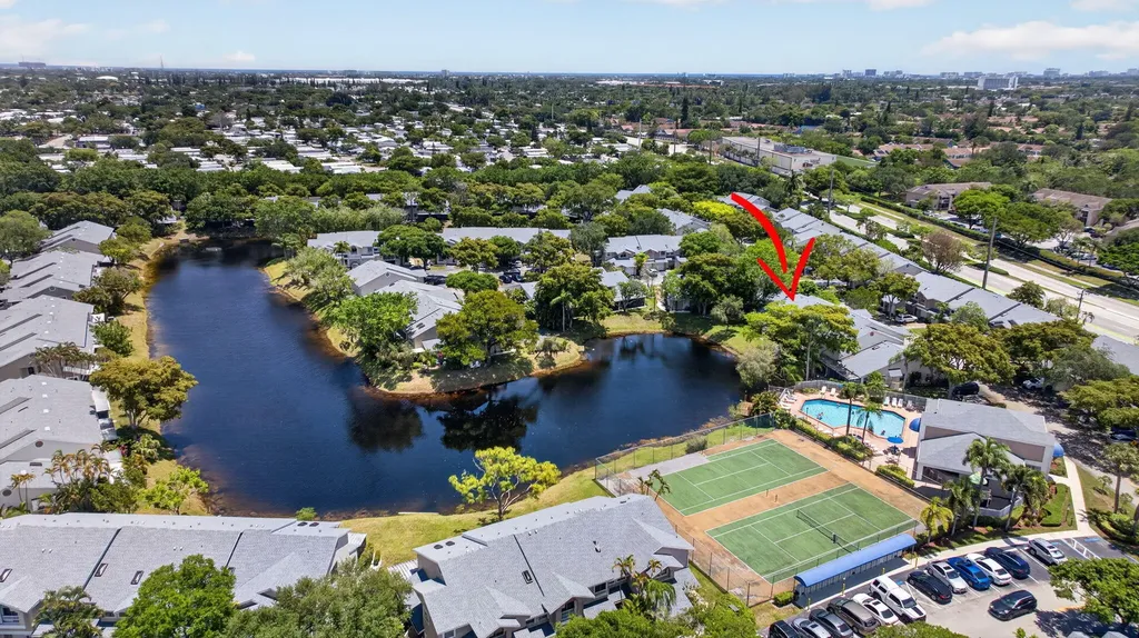 1921 Discovery Circle E Deerfield Beach FL 33442