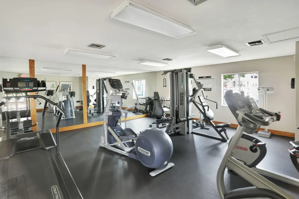 1921 Discovery Circle E Deerfield Beach FL 33442