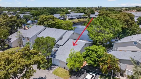 1921 Discovery Circle E Deerfield Beach FL 33442
