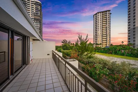 3970 N Ocean Drive Singer Island FL 33404