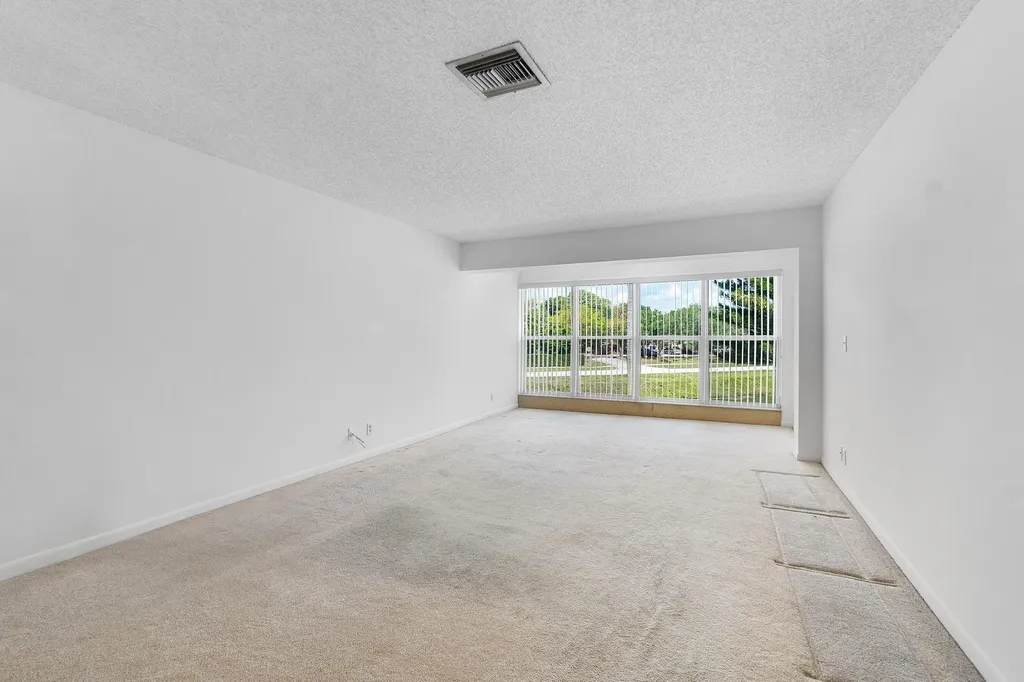 2835 SW 13th Street Delray Beach FL 33445