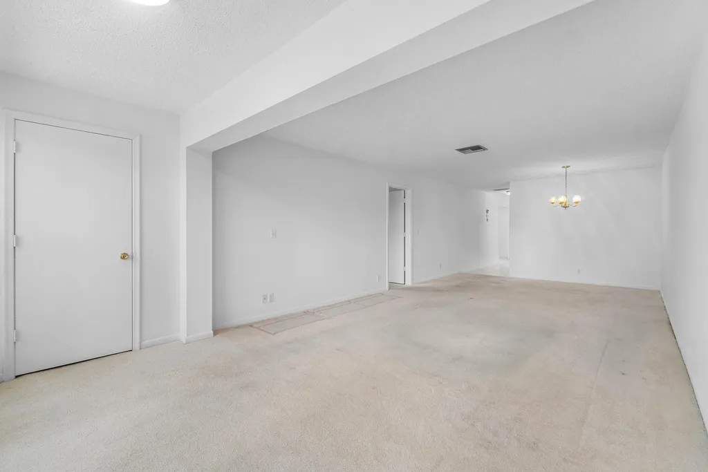 2835 SW 13th Street Delray Beach FL 33445