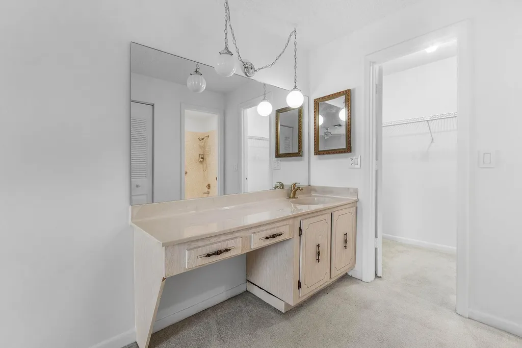 2835 SW 13th Street Delray Beach FL 33445