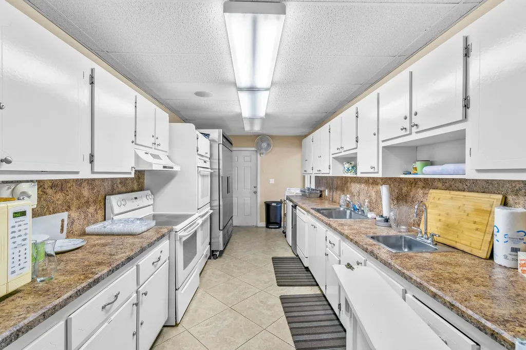 2835 SW 13th Street Delray Beach FL 33445