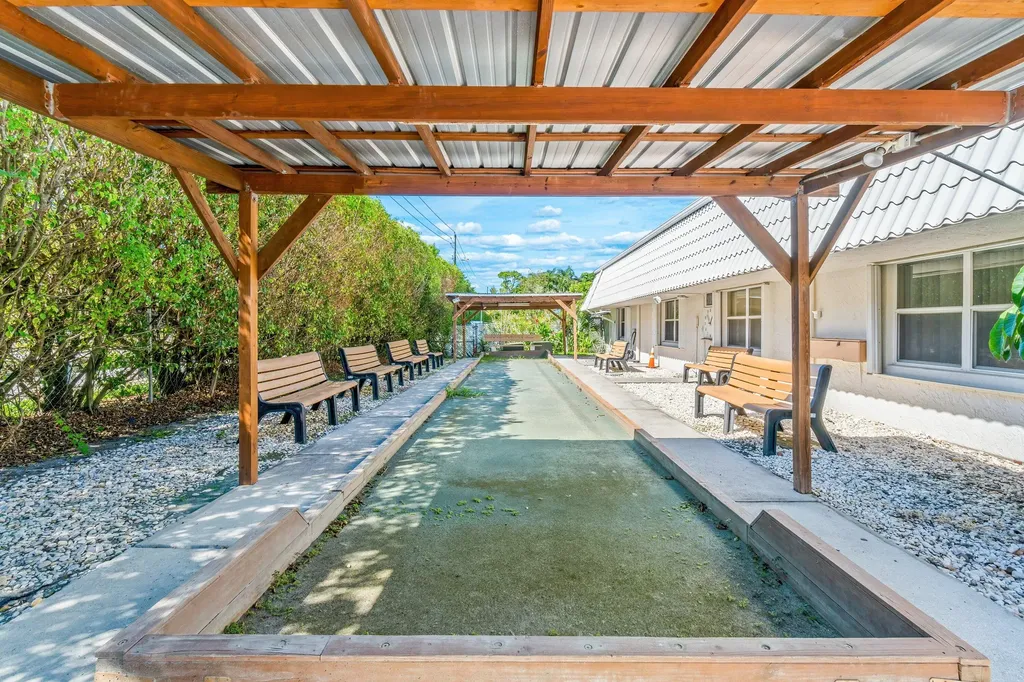 2835 SW 13th Street Delray Beach FL 33445